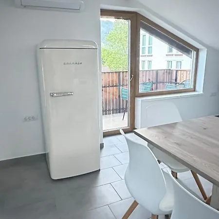 Old Square House - Hisa Na Starem Trgu Apartman Tolmin