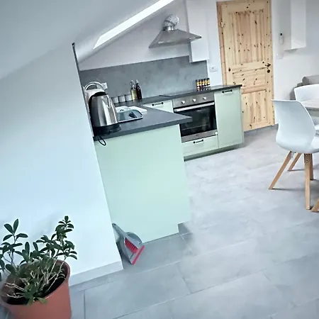 Old Square House - Hisa Na Starem Trgu Apartman Tolmin