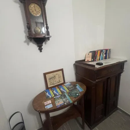 דירה Old Square House - Hisa Na Starem Trgu טולמין