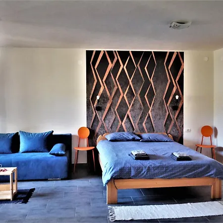 דירה Old Square House - Hisa Na Starem Trgu טולמין