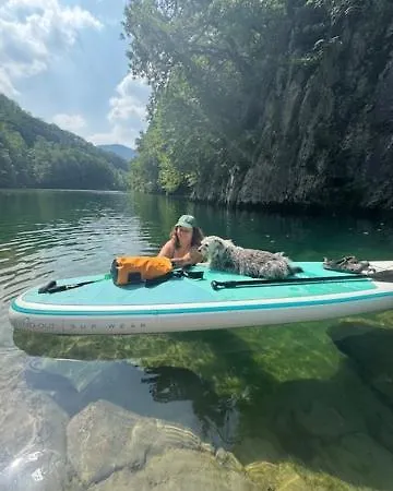 Old Square House - Hisa Na Starem Trgu דירה טולמין