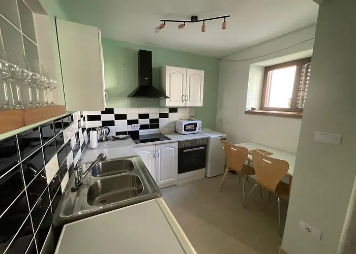 Apartment Old Square House - Hisa Na Starem Trgu Tolmin