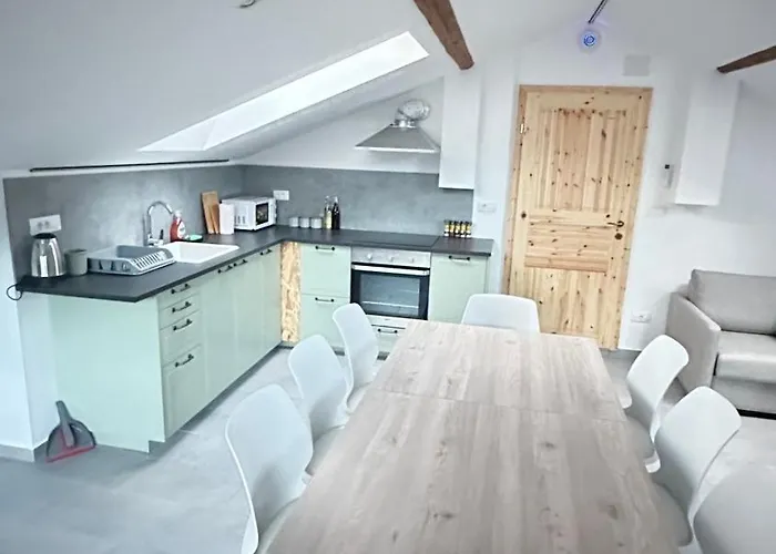 Old Square House - Hisa Na Starem Trgu *