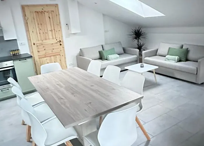 Old Square House - Hisa Na Starem Trgu Apartment *